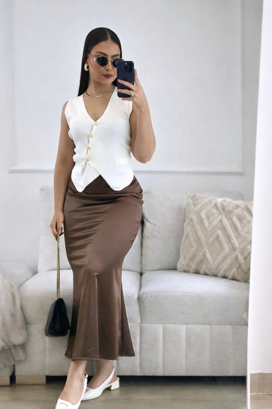 Jupe Satinée Élégante – Coupe Longue